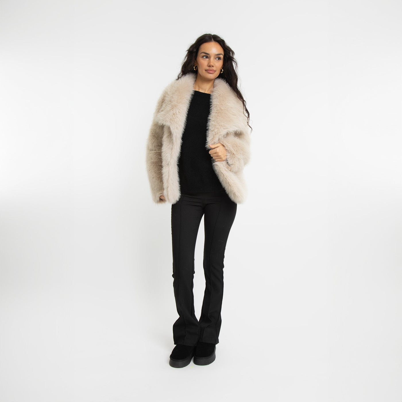 Lyxig fuskpälsjacka