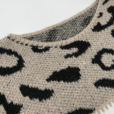 Susanne™ | Stickad tröja med leopardmönster
