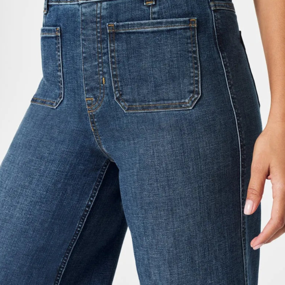 Stina™ | Högmidjade utsvängda jeans