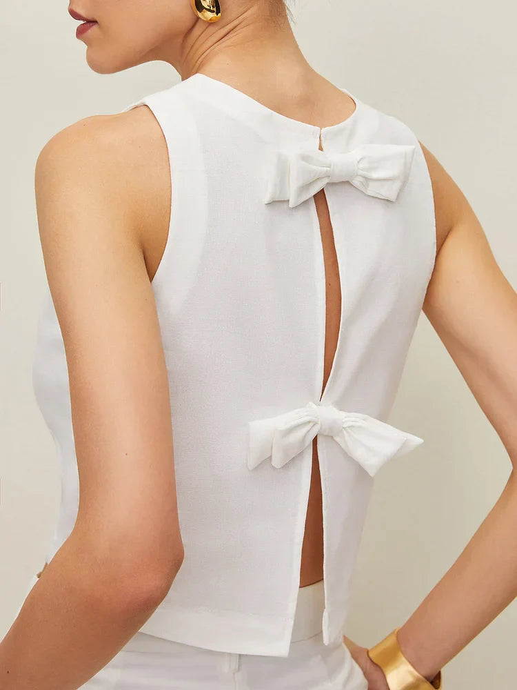 Selene™ | Linneblus med Rosett-detaljer