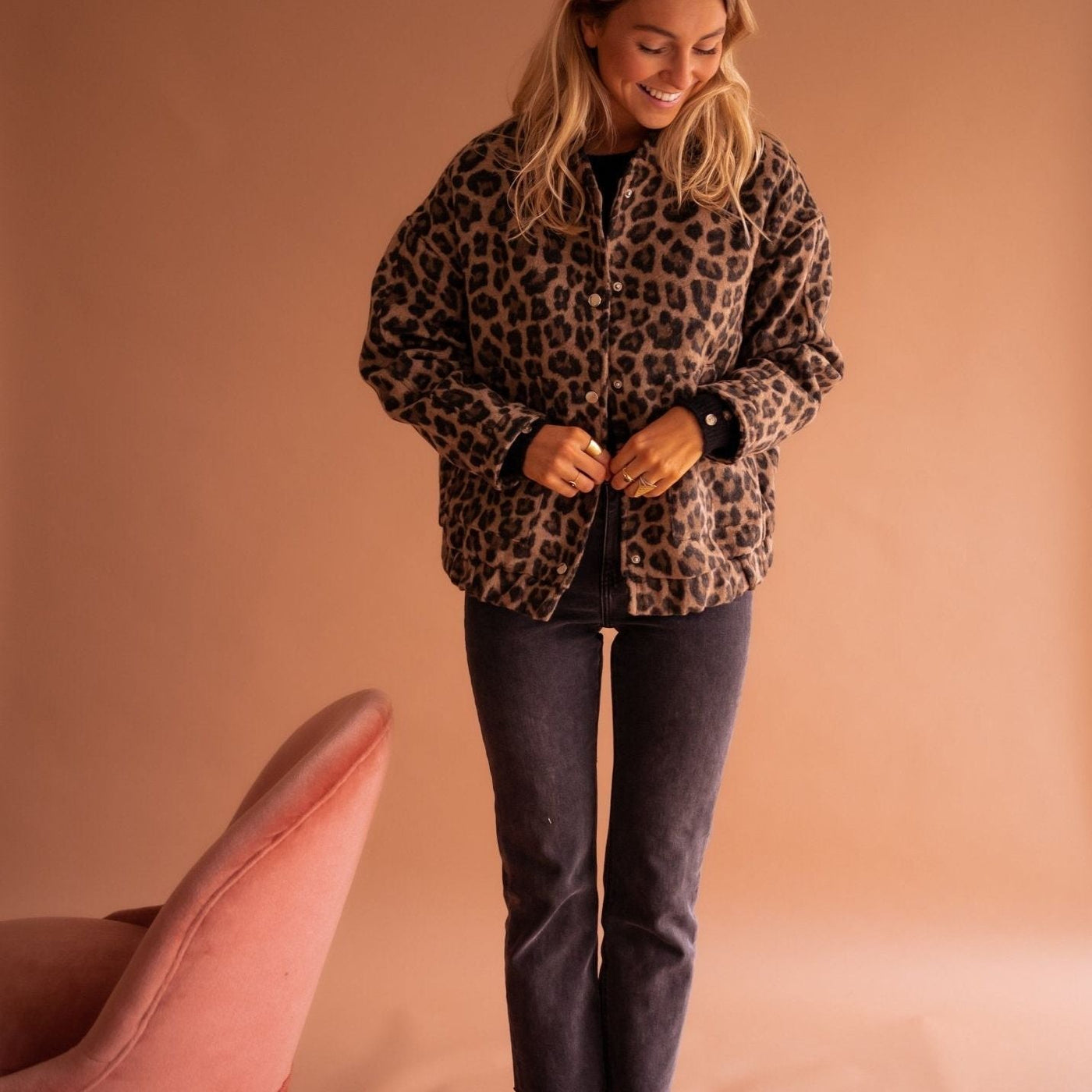 Ingrid™ | Mysig Statementkappa med Leopardmönster
