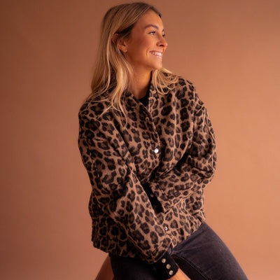 Ingrid™ | Mysig Statementkappa med Leopardmönster